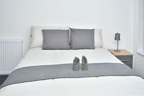 Townhouse @ 24 Brunswick Place Stoke