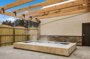 MainStay Suites Gaylord