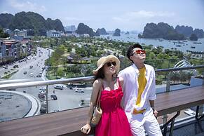 Tru by Hilton Ha Long Hon Gai Centre