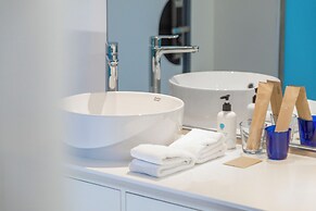 Tru by Hilton Ha Long Hon Gai Centre