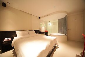 Jongno Hotel Pop Leeds Premier