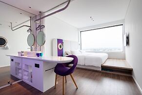 Tru by Hilton Hoa Binh City Centre