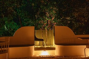 Devraj Villa-A Luxury Homestay with Pool