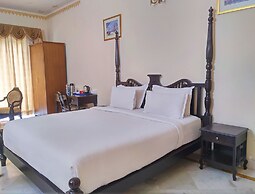 Devraj Villa-A Luxury Homestay with Pool