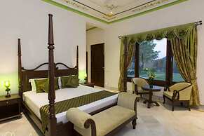 Devraj Villa-A Luxury Homestay with Pool