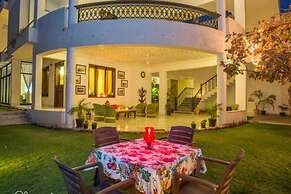 Devraj Villa-A Luxury Homestay with Pool