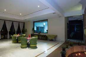 Devraj Villa-A Luxury Homestay with Pool