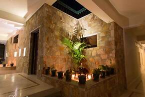 Devraj Villa-A Luxury Homestay with Pool