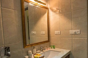 Devraj Villa-A Luxury Homestay with Pool