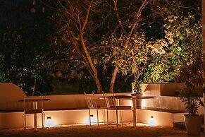 Devraj Villa-A Luxury Homestay with Pool