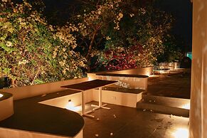 Devraj Villa-A Luxury Homestay with Pool