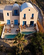 Pink Freud Villas Santorini