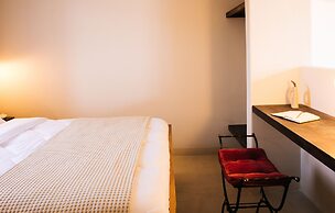 Pink Freud Villas Santorini