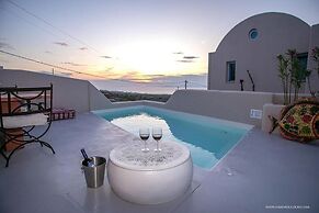 Pink Freud Villas Santorini