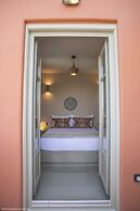 Pink Freud Villas Santorini