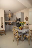 Pink Freud Villas Santorini