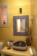 Pink Freud Villas Santorini