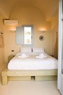 Pink Freud Villas Santorini