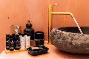 Pink Freud Villas Santorini