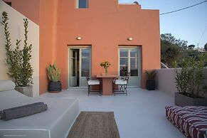 Pink Freud Villas Santorini
