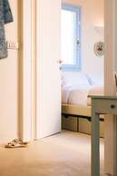 Pink Freud Villas Santorini