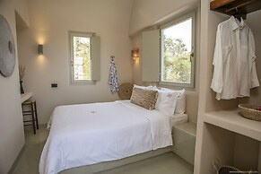 Pink Freud Villas Santorini