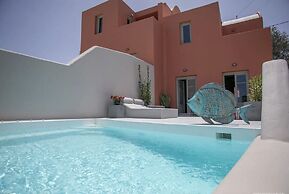 Pink Freud Villas Santorini