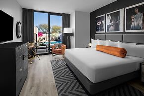The ENGLISH Hotel, Las Vegas, a Tribute Portfolio Hotel, 21 and over