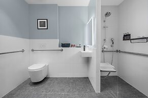 The ENGLISH Hotel, Las Vegas, a Tribute Portfolio Hotel, 21 and over