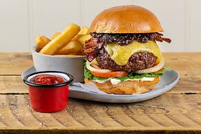 Courtyard by Marriott Exeter Sandy Park