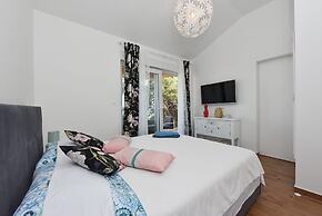 Beachfront Sun Garden Villas