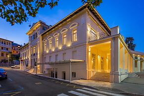 Studio apartments in center of Opatija