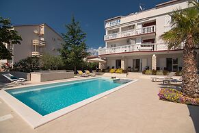 Seagull Apartments & Studios