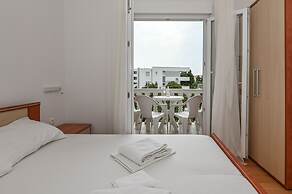 Seagull Apartments & Studios