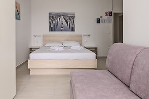 Seagull Apartments & Studios