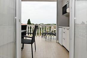 Seagull Apartments & Studios