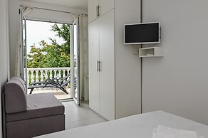 Seagull Apartments & Studios