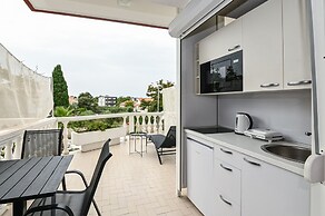 Seagull Apartments & Studios