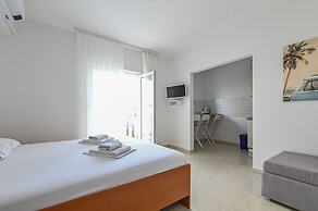 Seagull Apartments & Studios