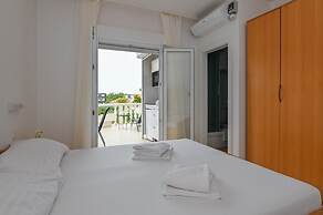 Seagull Apartments & Studios