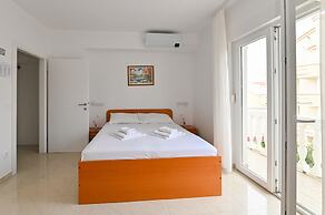 Seagull Apartments & Studios