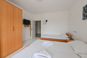 Seagull Apartments & Studios