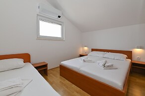 Seagull Apartments & Studios