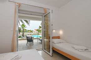 Seagull Apartments & Studios