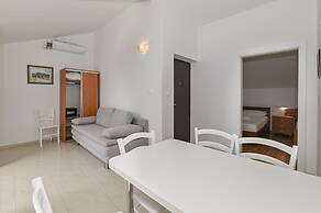 Seagull Apartments & Studios