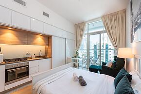 Marco Polo - Modern Studio with Amazing Views from Balcony