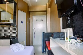 Cozy Stay Studio Room at Green Pramuka City Apartment
