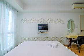 Minimalist Furnished 1BR Apartment at Casa Grande Residence