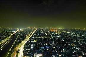 Cozy Living 2BR at Seasons City Apartment near Mall