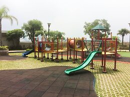 Cozy Living 2BR at Seasons City Apartment near Mall